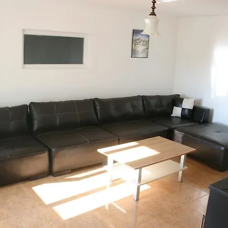 Nyaraló Sanaan
